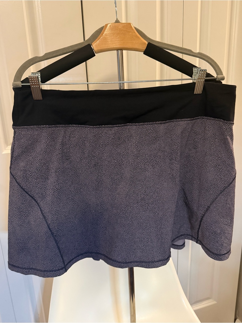 lululemon athletica 10 tall skirt with shorts underneath